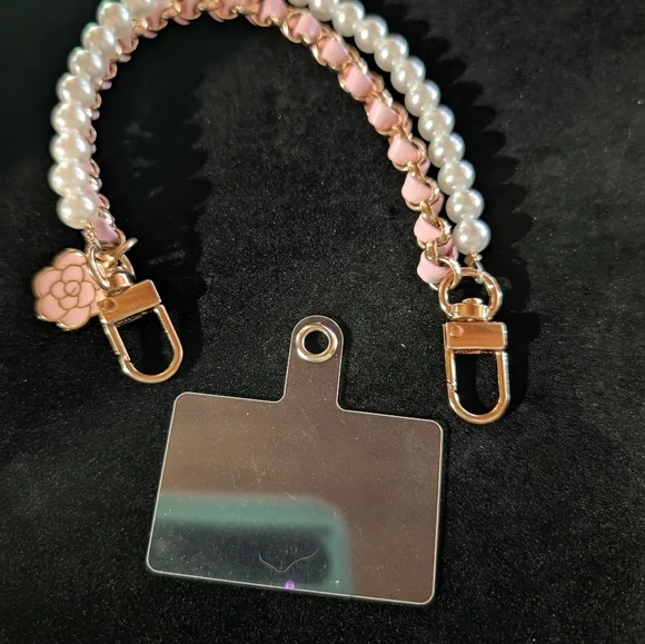 Mobile Phone Chain Accessory - Picture 6 of 6